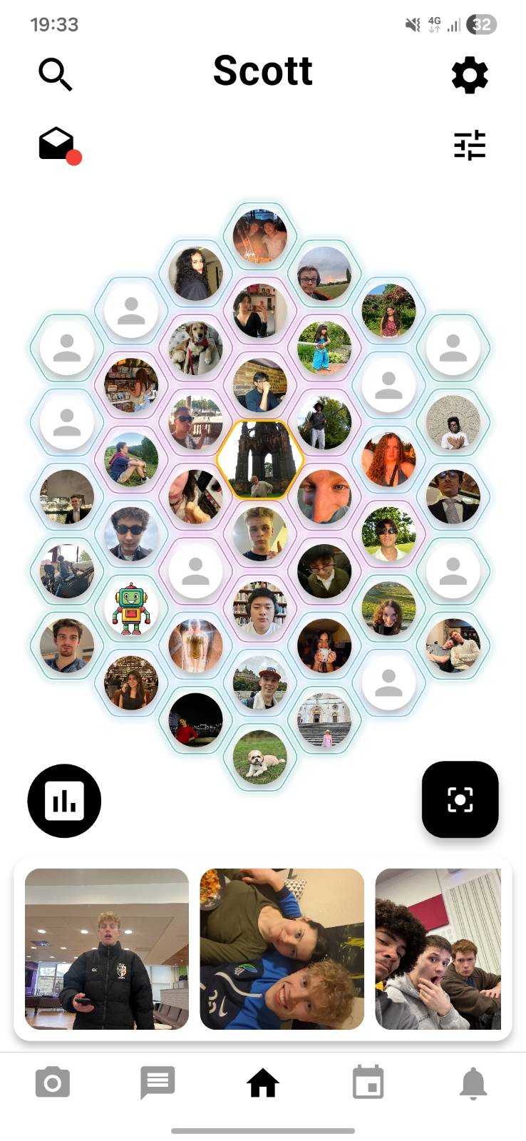 Hexagon View showing friends arranged in a grid